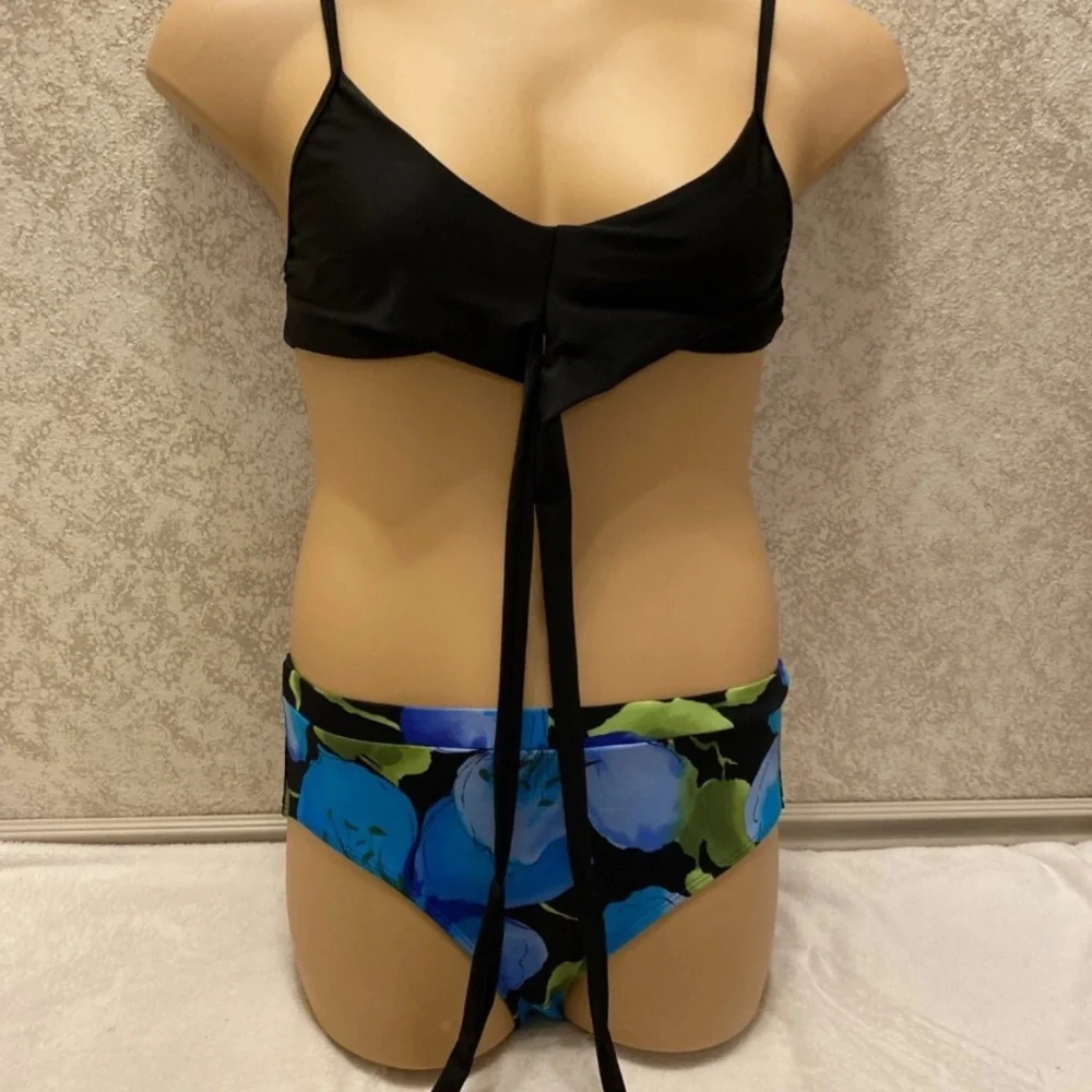 Chic Black and Blue Floral Bikini Set